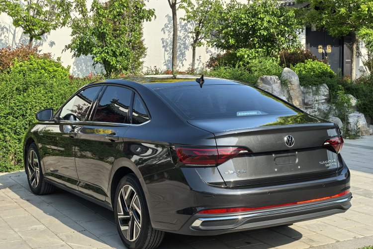 Used Volkswagen Sagitar 2023 300TSI DSG Flyover Edition Exterior 3
