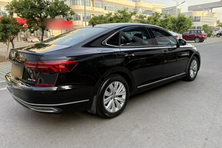 Used Volkswagen Sagitar 2023 300TSI DSG Excellence Edition Exterior 4