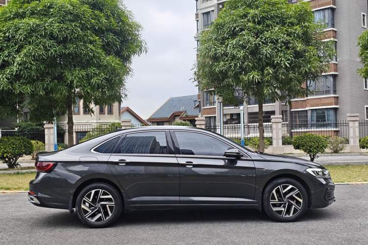 Used Volkswagen Sagitar 2023 300TSI DSG Excellence Edition Exterior 4