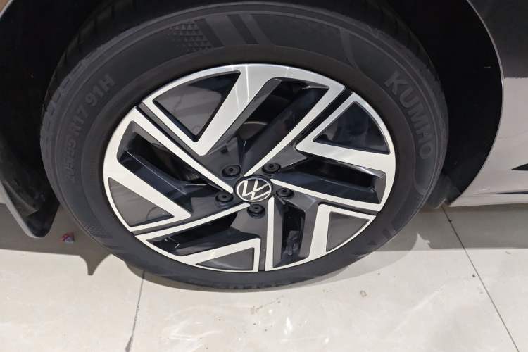 Used Volkswagen Sagitar 2023 300TSI DSG Excellence Edition Exterior 4