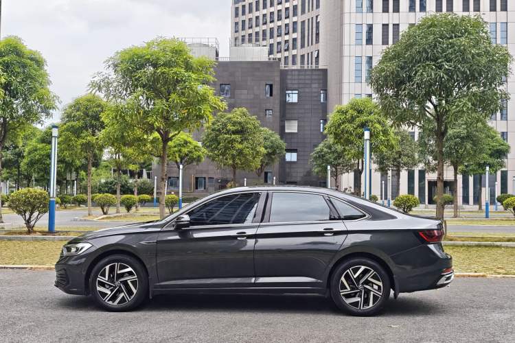 Used Volkswagen Sagitar 2023 300TSI DSG Excellence Edition Exterior 5