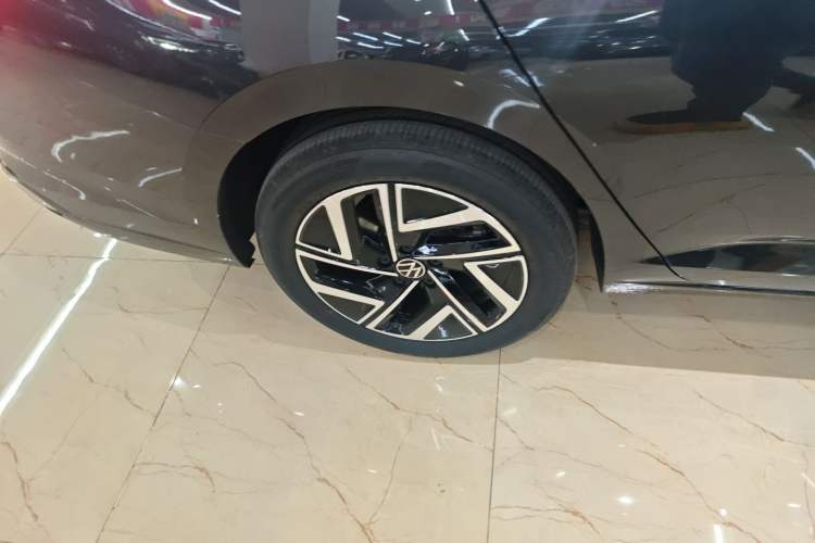 Used Volkswagen Sagitar 2023 300TSI DSG Excellence Edition Exterior 5