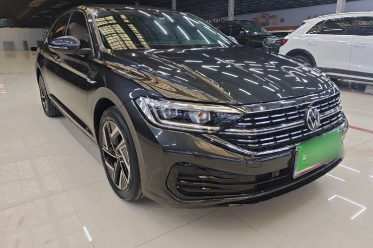 Used Volkswagen Sagitar 2023 300TSI DSG Excellence Edition Front Right 45 Deg