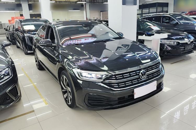 Used Volkswagen Sagitar 2023 300TSI DSG Excellence Edition Front Right 45 Deg