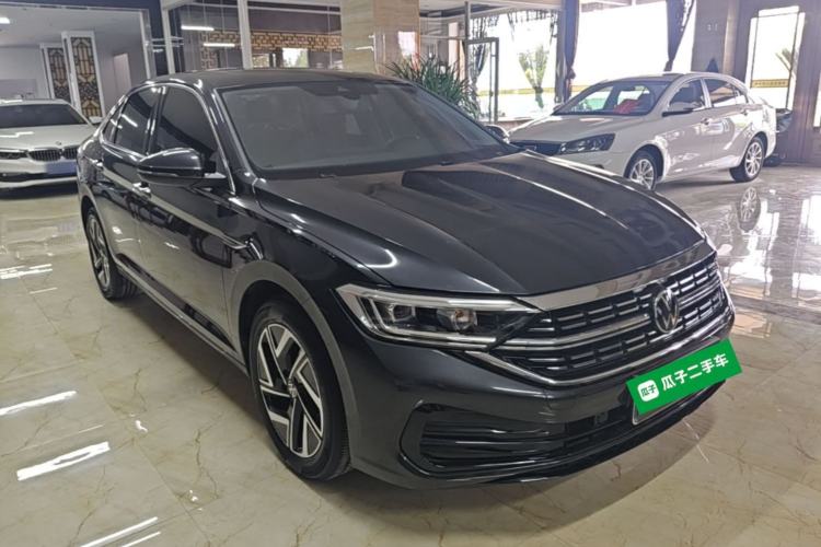 Used Volkswagen Sagitar 2023 300TSI DSG Excellence Edition Front Right 45 Deg