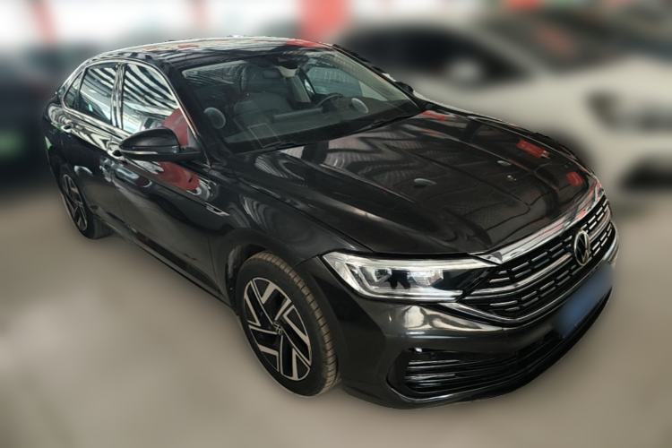 Used Volkswagen Sagitar 2023 200TSI DSG Excellence Edition Front Right 45 Deg