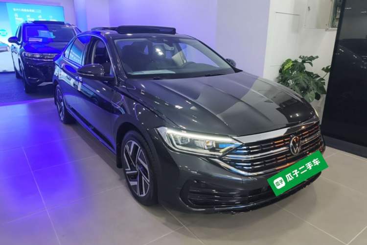 Used Volkswagen Sagitar 2023 300TSI DSG Excellence Edition Front Right 45 Deg