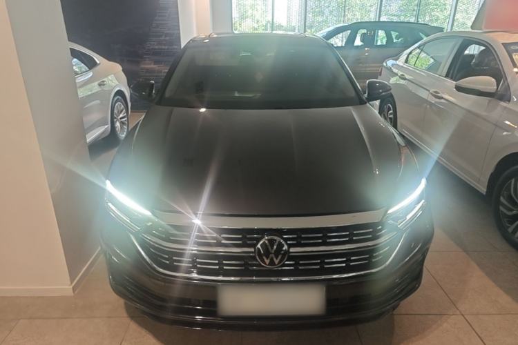Used Volkswagen Sagitar 2023 300TSI DSG Excellence Edition Front