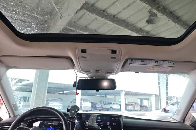 Used Volkswagen Sagitar 2023 300TSI DSG Excellence Edition Headliner