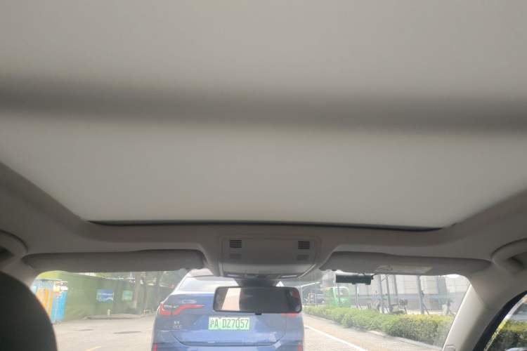 Used Volkswagen Sagitar 2023 300TSI DSG Excellence Edition Headliner