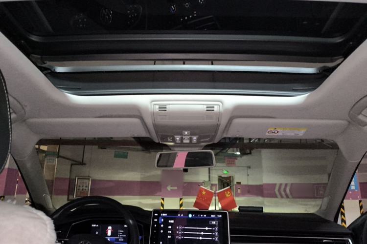 Used Volkswagen Sagitar 2023 300TSI DSG Excellence Edition Headliner