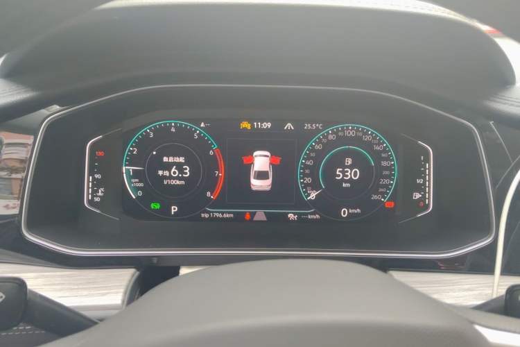 Used Volkswagen Sagitar 2023 280TSI DSG Excellence Edition Instrument Cluster