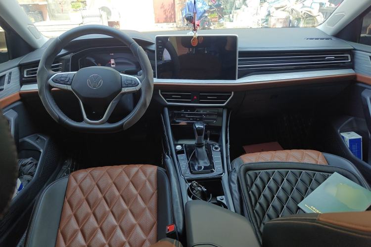 Used Volkswagen Sagitar 2023 280TSI DSG Excellence Edition Interior 2