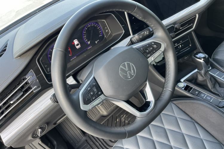Used Volkswagen Sagitar 2023 300TSI DSG Excellence Edition Interior 2