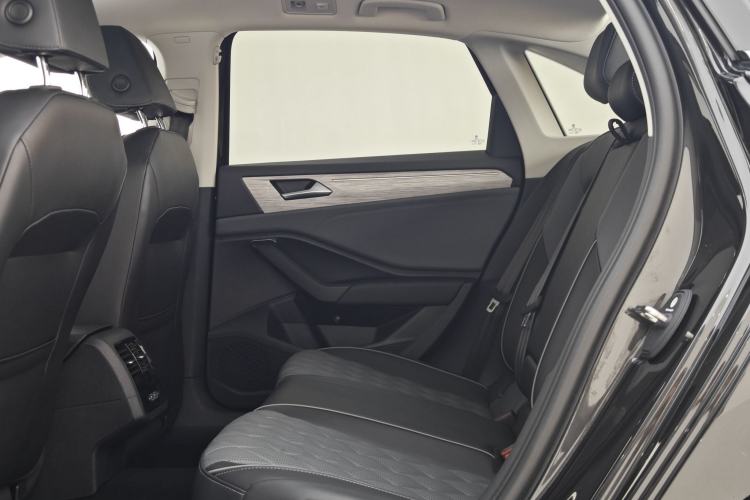 Used Volkswagen Sagitar 2023 300TSI DSG Excellence Edition Interior 3