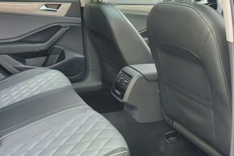 Used Volkswagen Sagitar 2023 280TSI DSG Beyond Lite Edition Interior 5