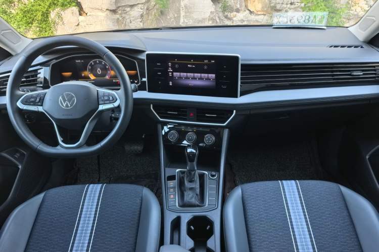 Used Volkswagen Sagitar 2023 300TSI DSG Flyover Edition Interior 6