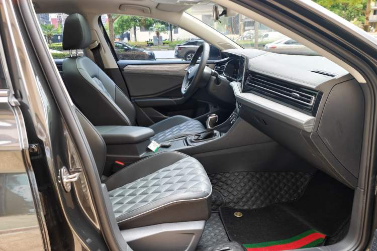 Used Volkswagen Sagitar 2023 300TSI DSG Excellence Edition Interior 7
