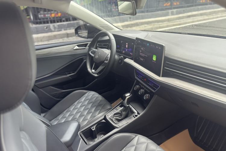 Used Volkswagen Sagitar 2023 300TSI DSG Excellence Edition Interior 8