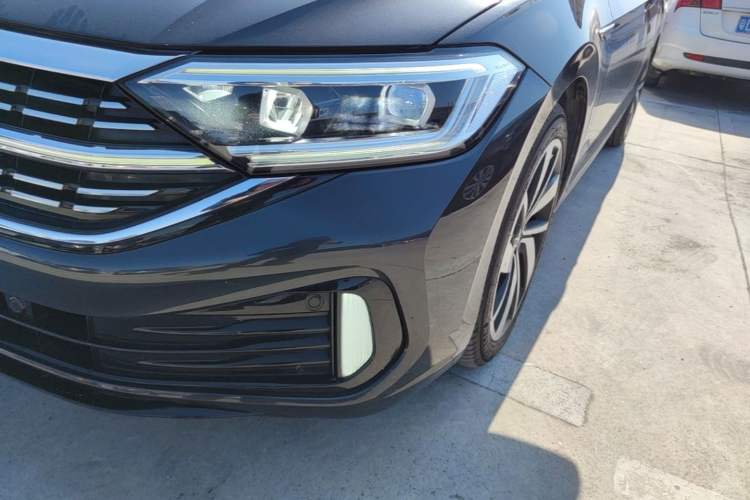 Used Volkswagen Sagitar 2023 300TSI DSG Excellence Edition Left Front Headlight