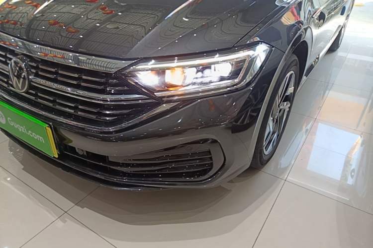 Used Volkswagen Sagitar 2023 300TSI DSG Excellence Edition Left Front Headlight