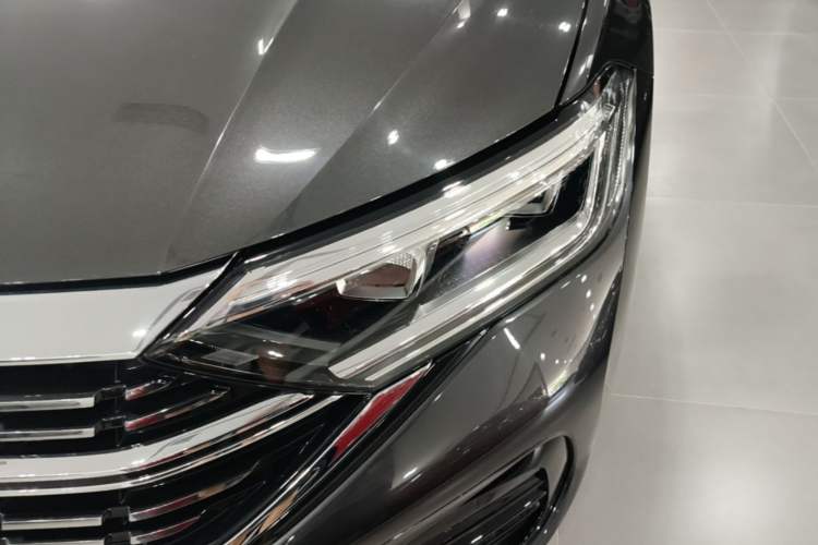 Used Volkswagen Sagitar 2023 300TSI DSG Excellence Edition Left Front Headlight