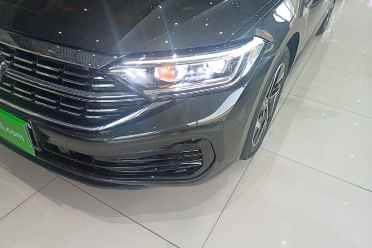 Used Volkswagen Sagitar 2023 300TSI DSG Excellence Edition Left Front Headlight