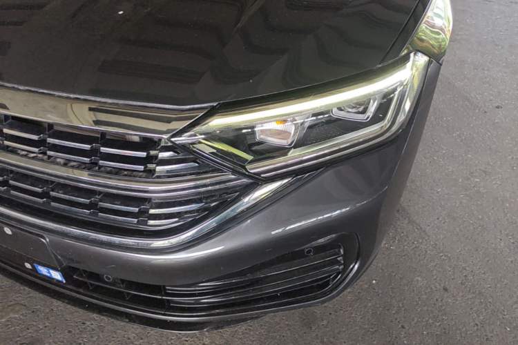 Used Volkswagen Sagitar 2023 300TSI DSG Excellence Edition Left Front Headlight