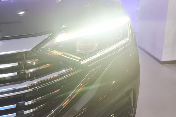 Used Volkswagen Sagitar 2023 300TSI DSG Excellence Edition Left Front Headlight