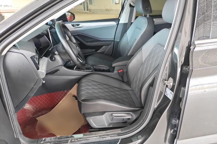 Used Volkswagen Sagitar 2023 300TSI DSG Excellence Edition Left Front Seat