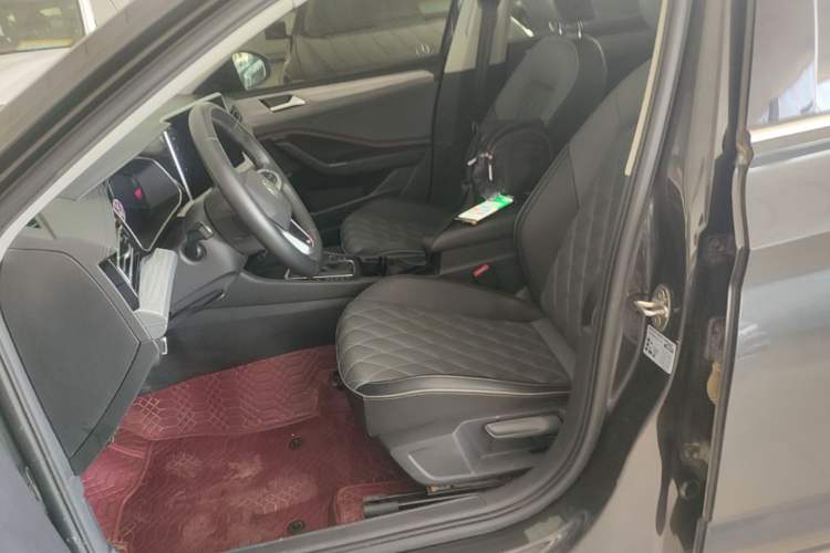 Used Volkswagen Sagitar 2023 300TSI DSG Excellence Edition Left Front Seat