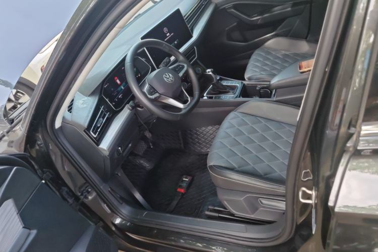 Used Volkswagen Sagitar 2023 300TSI DSG Excellence Edition Left Front Seat