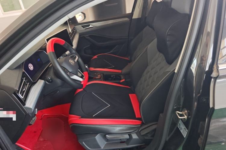 Used Volkswagen Sagitar 2023 300TSI DSG Excellence Edition Left Front Seat