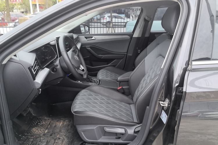 Used Volkswagen Sagitar 2023 200TSI DSG Excellence Edition Left Front Seat