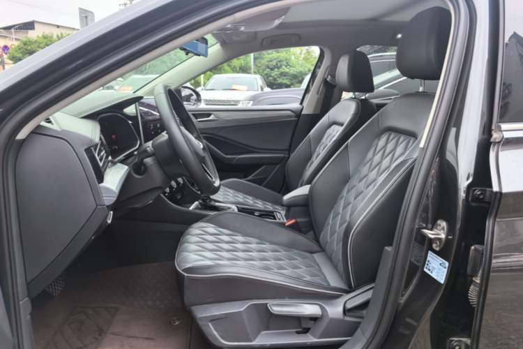 Used Volkswagen Sagitar 2023 300TSI DSG Excellence Edition Left Front Seat