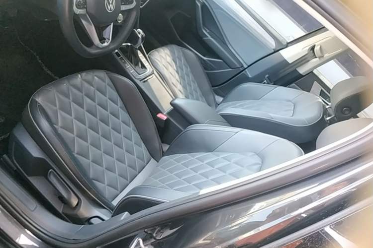 Used Volkswagen Sagitar 2023 300TSI DSG Excellence Edition Left Front Seat