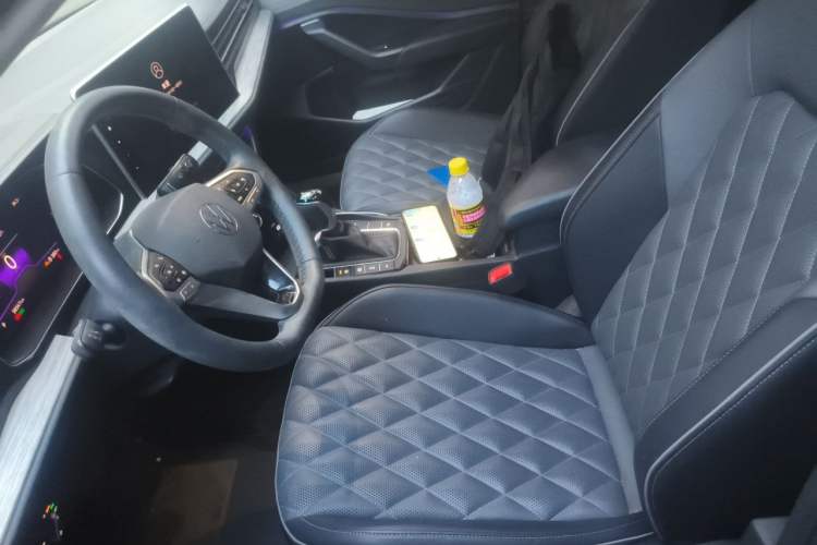 Used Volkswagen Sagitar 2023 300TSI DSG Excellence Edition Left Front Seat