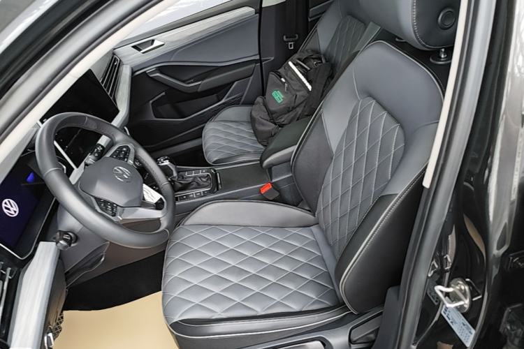 Used Volkswagen Sagitar 2023 300TSI DSG Excellence Edition Left Front Seat