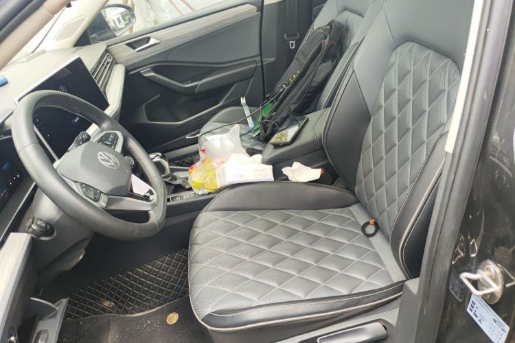 Used Volkswagen Sagitar 2023 300TSI DSG Excellence Edition Left Front Seat