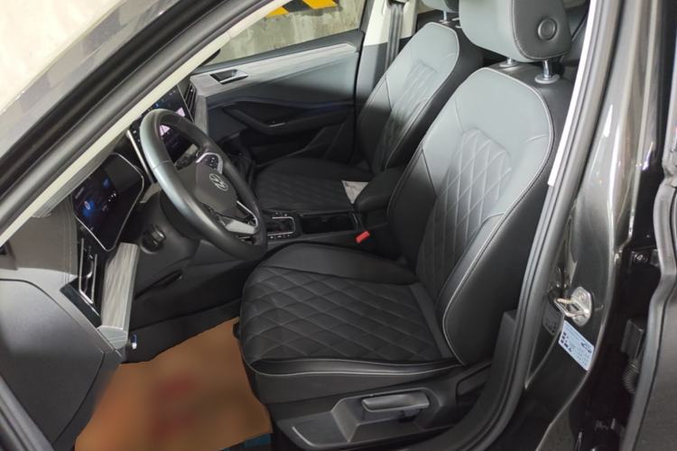 Used Volkswagen Sagitar 2023 300TSI DSG Excellence Edition Left Front Seat