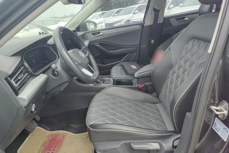 Used Volkswagen Sagitar 2023 200TSI DSG Excellence Edition Left Front Seat