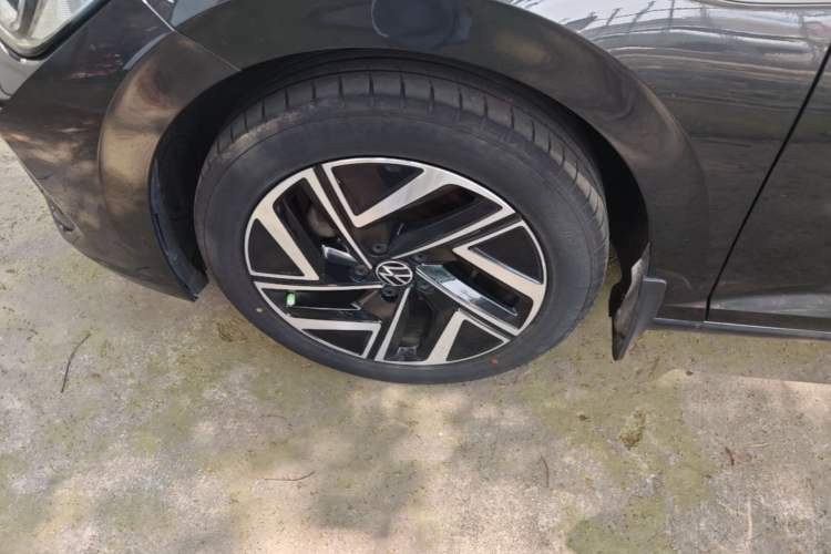 Used Volkswagen Sagitar 2023 300TSI DSG Excellence Edition Left Front Wheel Hub
