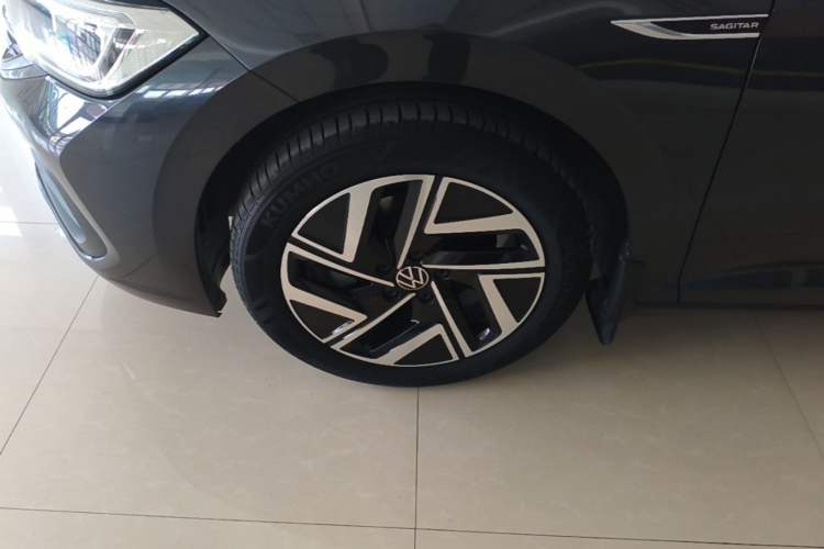 Used Volkswagen Sagitar 2023 300TSI DSG Flyover Edition Left Front Wheel Hub