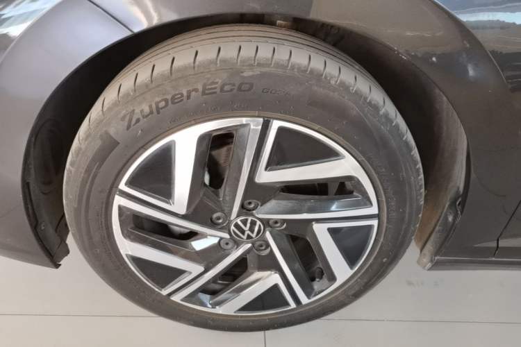 Used Volkswagen Sagitar 2023 200TSI DSG Excellence Edition Left Front Wheel Hub