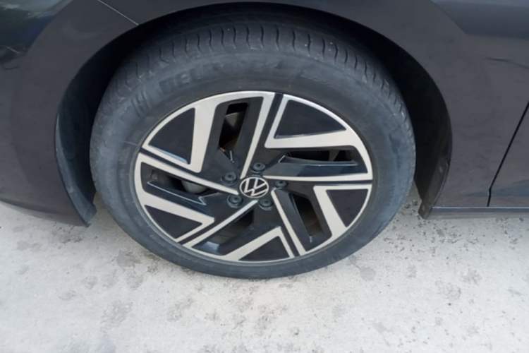 Used Volkswagen Sagitar 2023 280TSI DSG Excellence Edition Left Front Wheel Hub