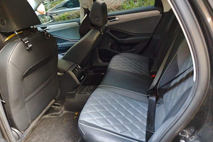 Used Volkswagen Sagitar 2023 300TSI DSG Excellence Edition Left Rear Seat