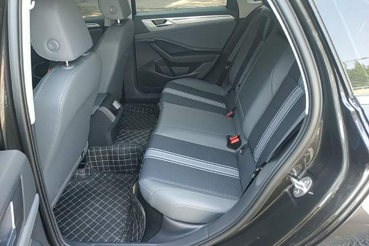 Used Volkswagen Sagitar 2023 300TSI DSG Flyover Edition Left Rear Seat