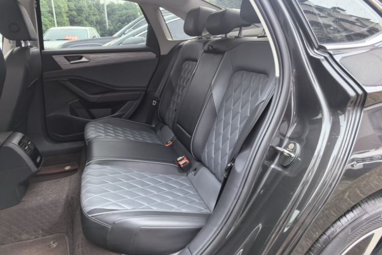 Used Volkswagen Sagitar 2023 300TSI DSG Excellence Edition Left Rear Seat