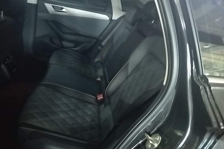 Used Volkswagen Sagitar 2023 300TSI DSG Excellence Edition Left Rear Seat