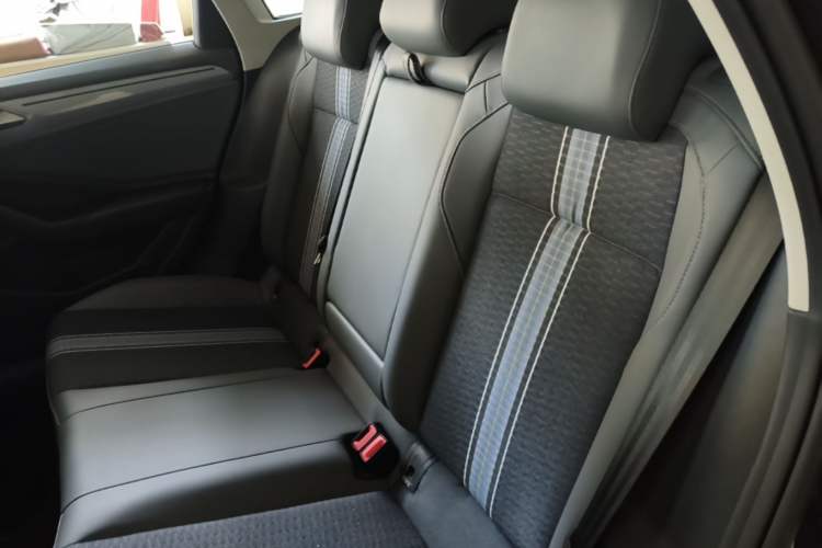 Used Volkswagen Sagitar 2023 300TSI DSG Flyover Edition Left Rear Seat